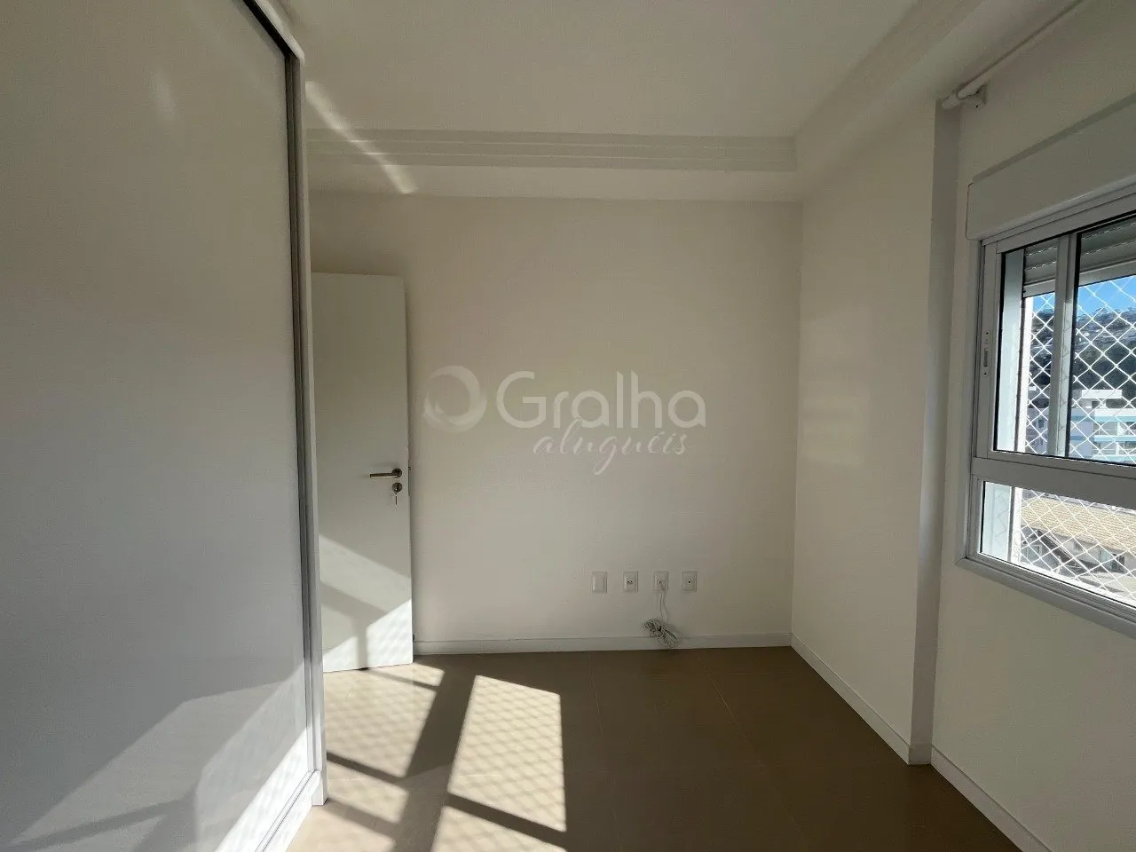 Furnished 2-bedroom apartment with 1 en-suite 94 m² — photo 19