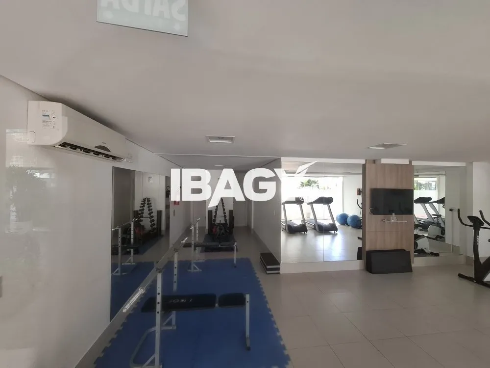 Apartamento mobiliado com 3 dormitórios e sacada envidraçada — photo 30