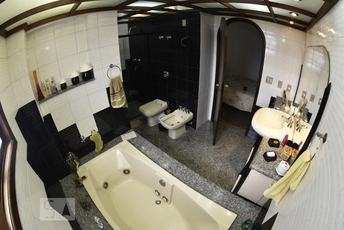 Casa com 4 quartos e 6 banheiros, com cozinha independente — photo 40