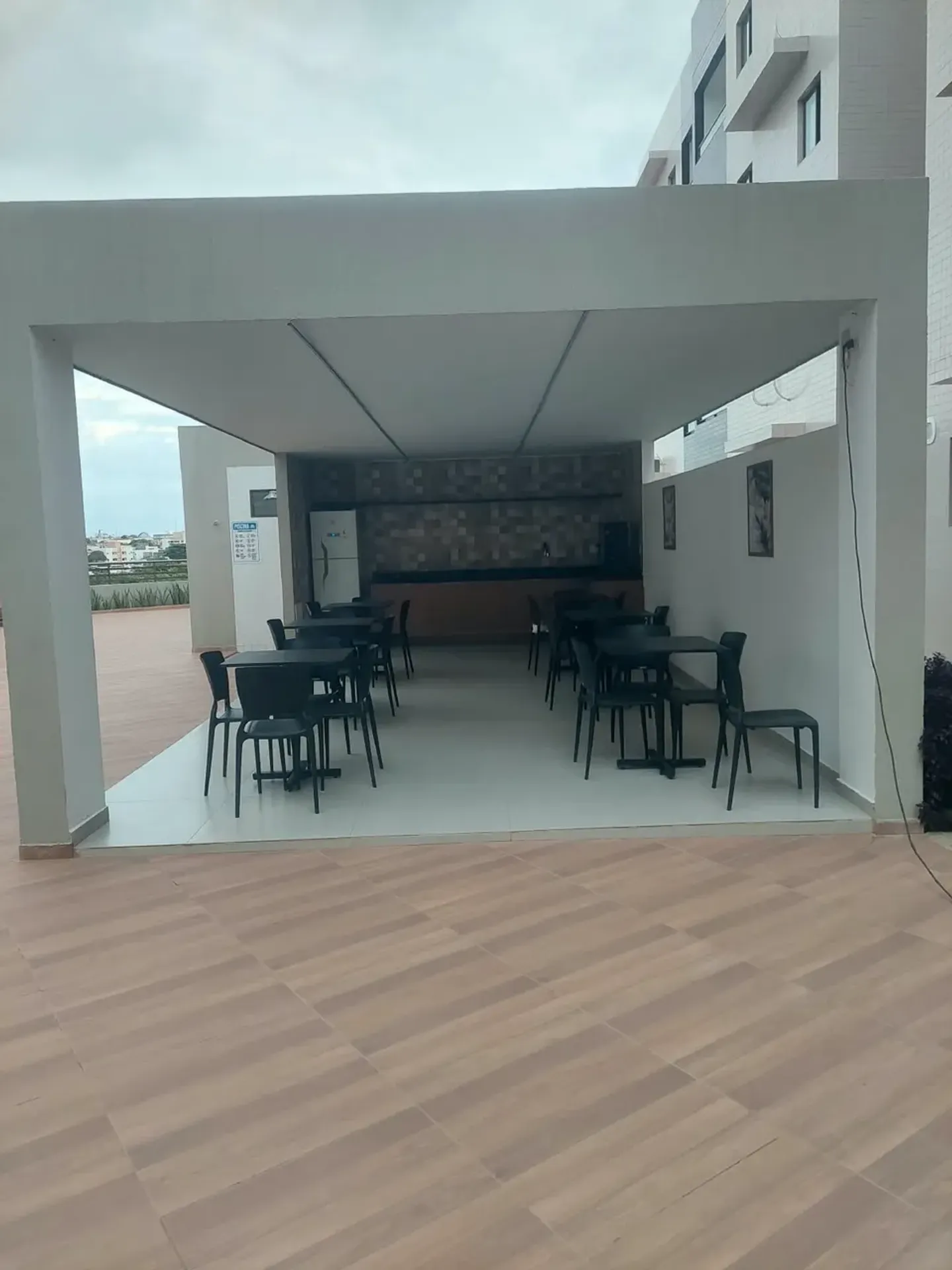 Квартира з 2 спальнями, у будинку є тренажерний зал — photo 16