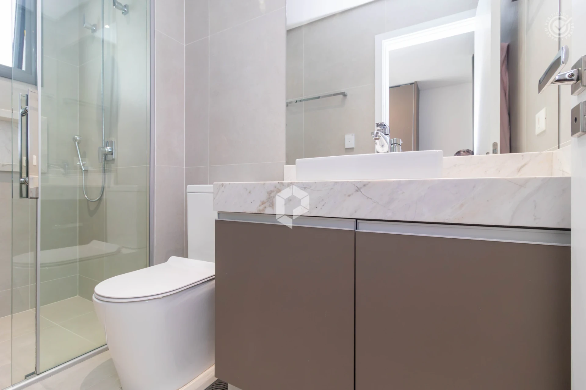 Furnished apartment, 95 m², with a washing machine — photo 7