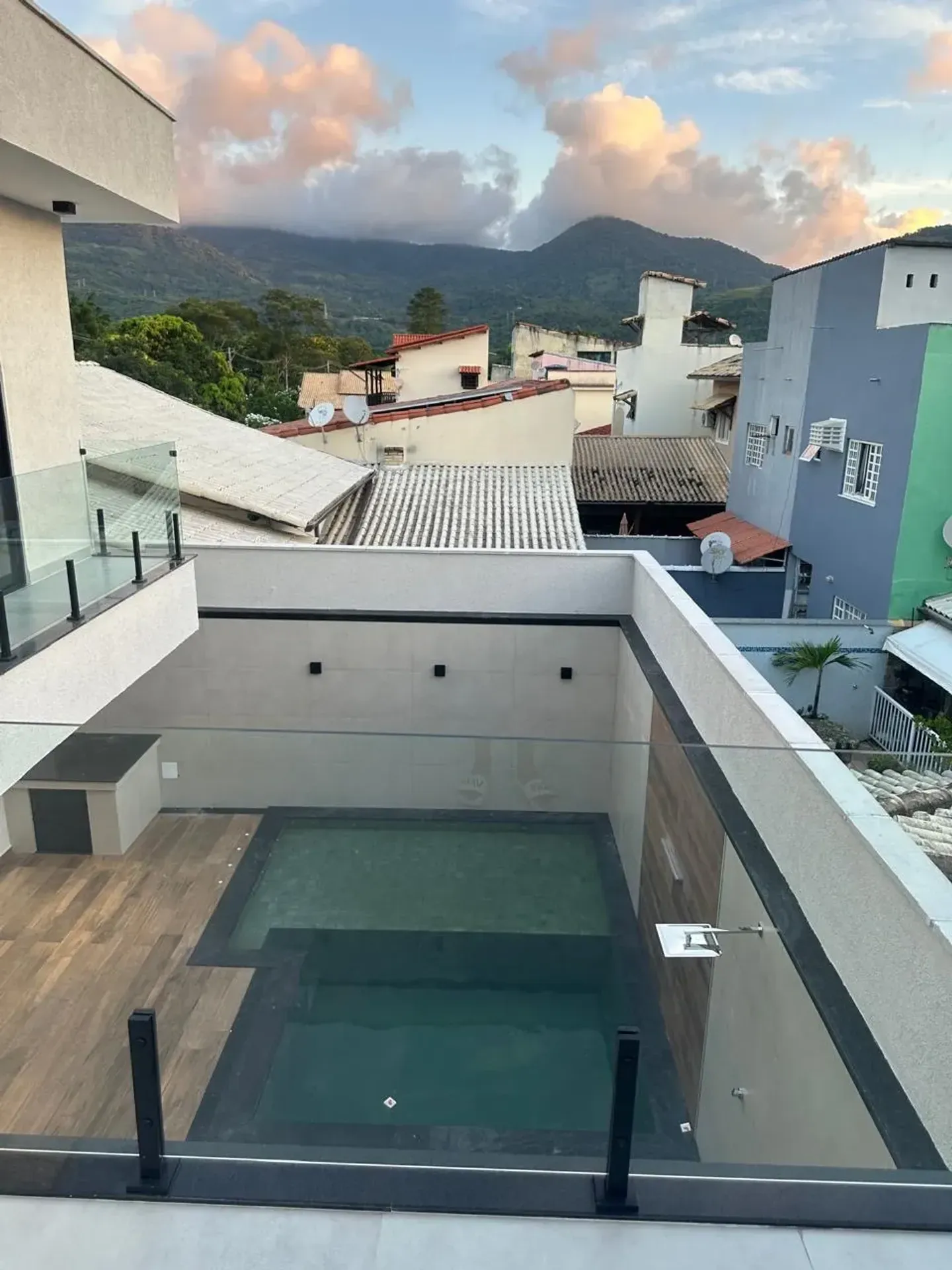 Casa sem mobília com 5 quartos e 5 banheiros — photo 41