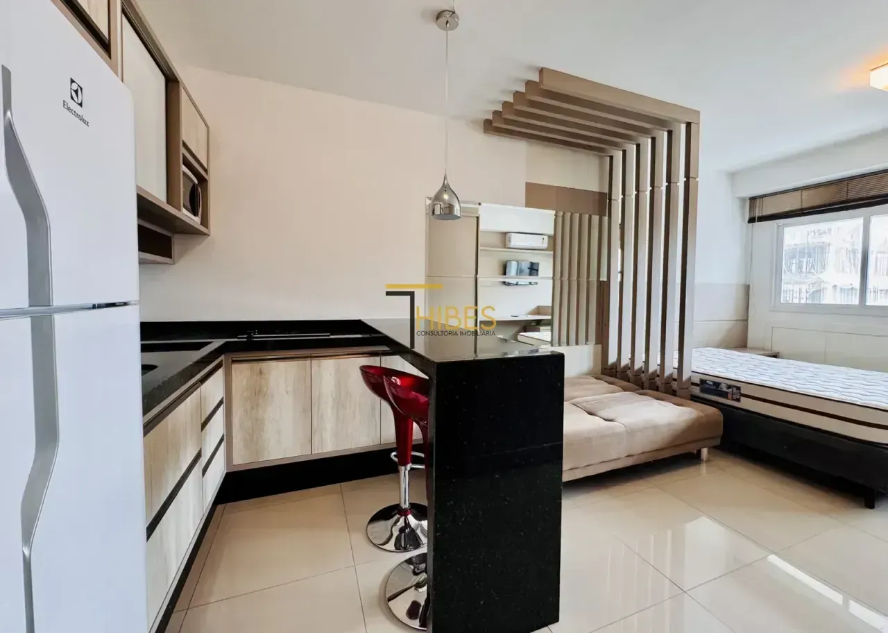 Furnished 32 m² studio apartment with 1 bedroom — photo 2
