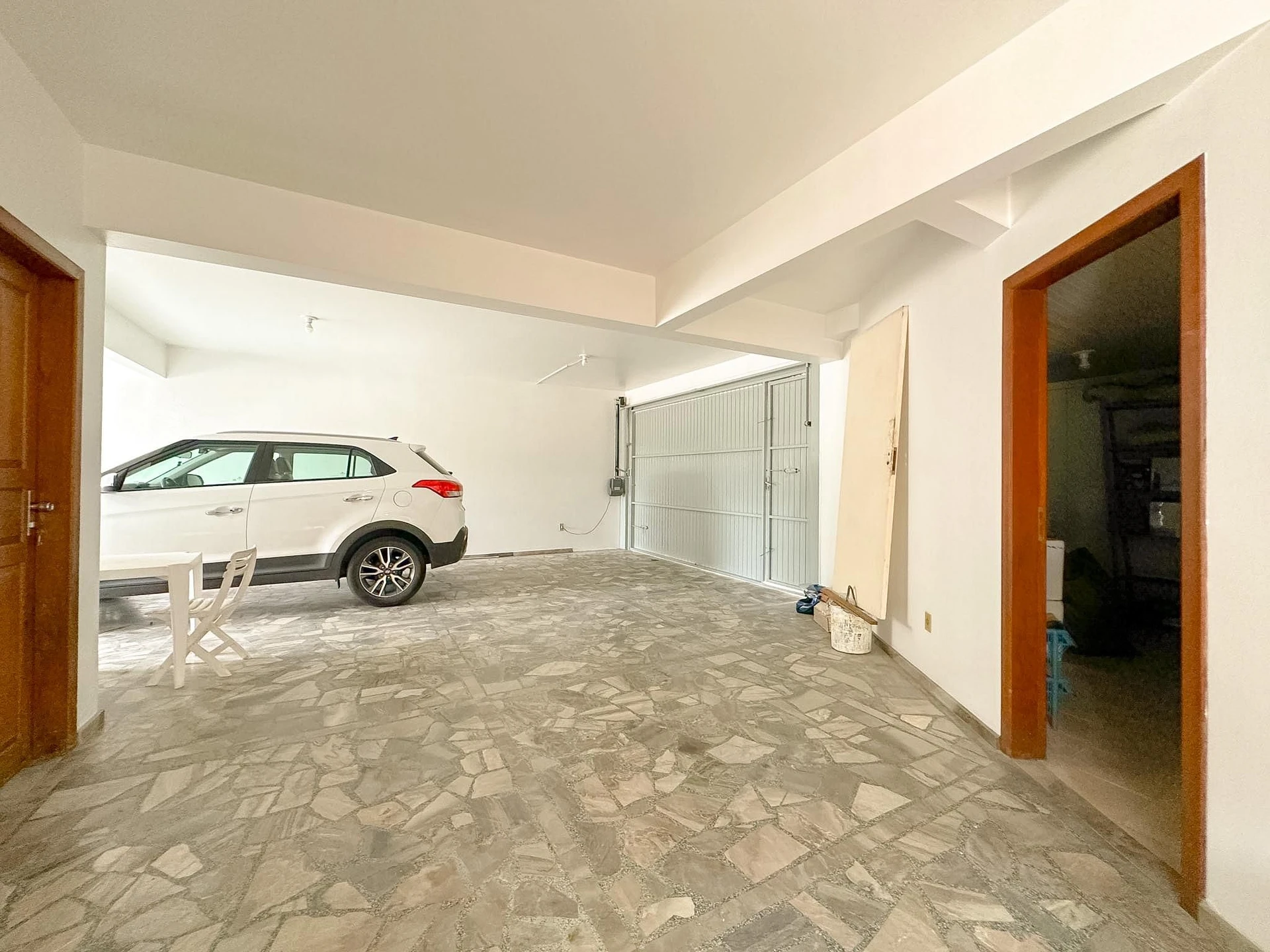 Furnished house, 250 m², with a bathtub — photo 62