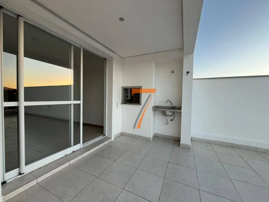 3-bedroom apartment with private garden and 337 m² — photo 40