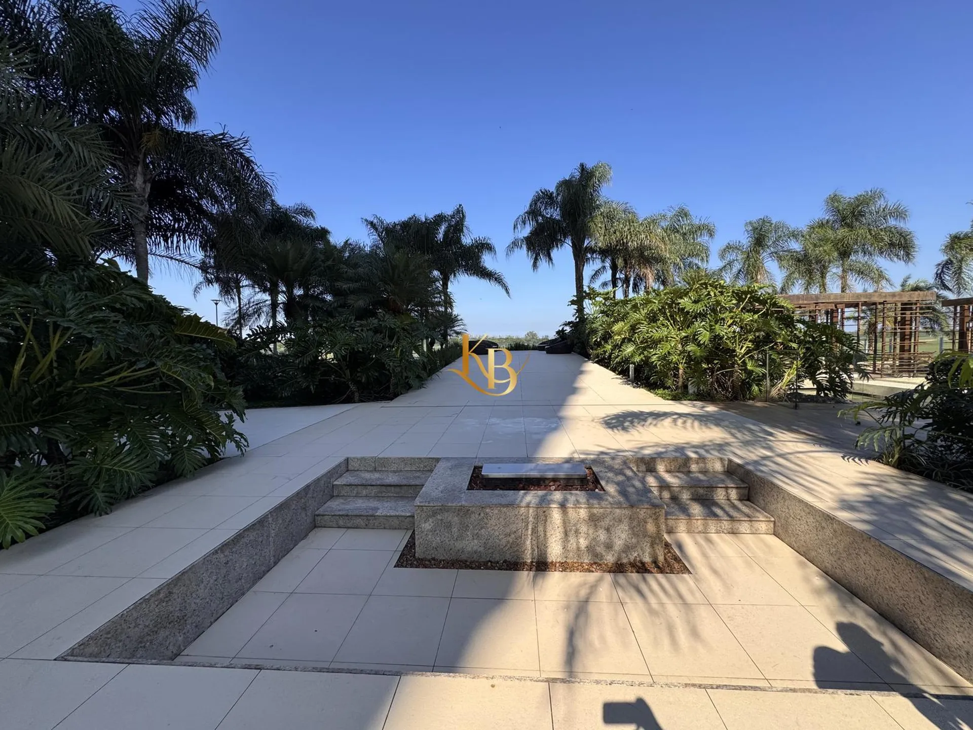 Unfurnished apartment with 4 bedrooms, 5 baths and 4 parking — photo 37