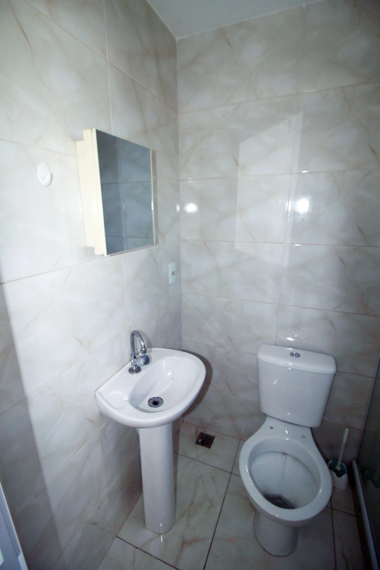 House with 2 bedrooms and 2 bathrooms plus parking — photo 11