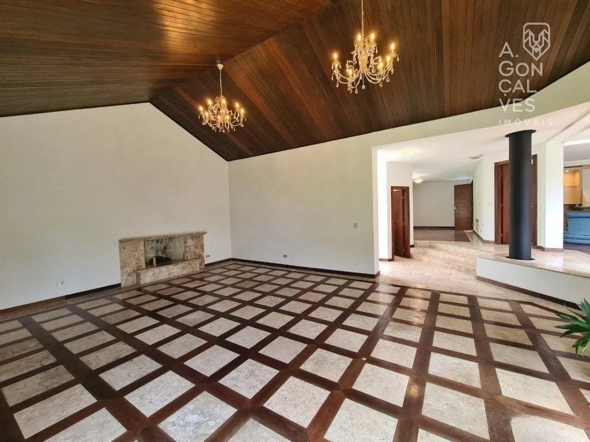 Furnished house with 3 bedrooms, 1000 m² and 4 parking spots — photo 5