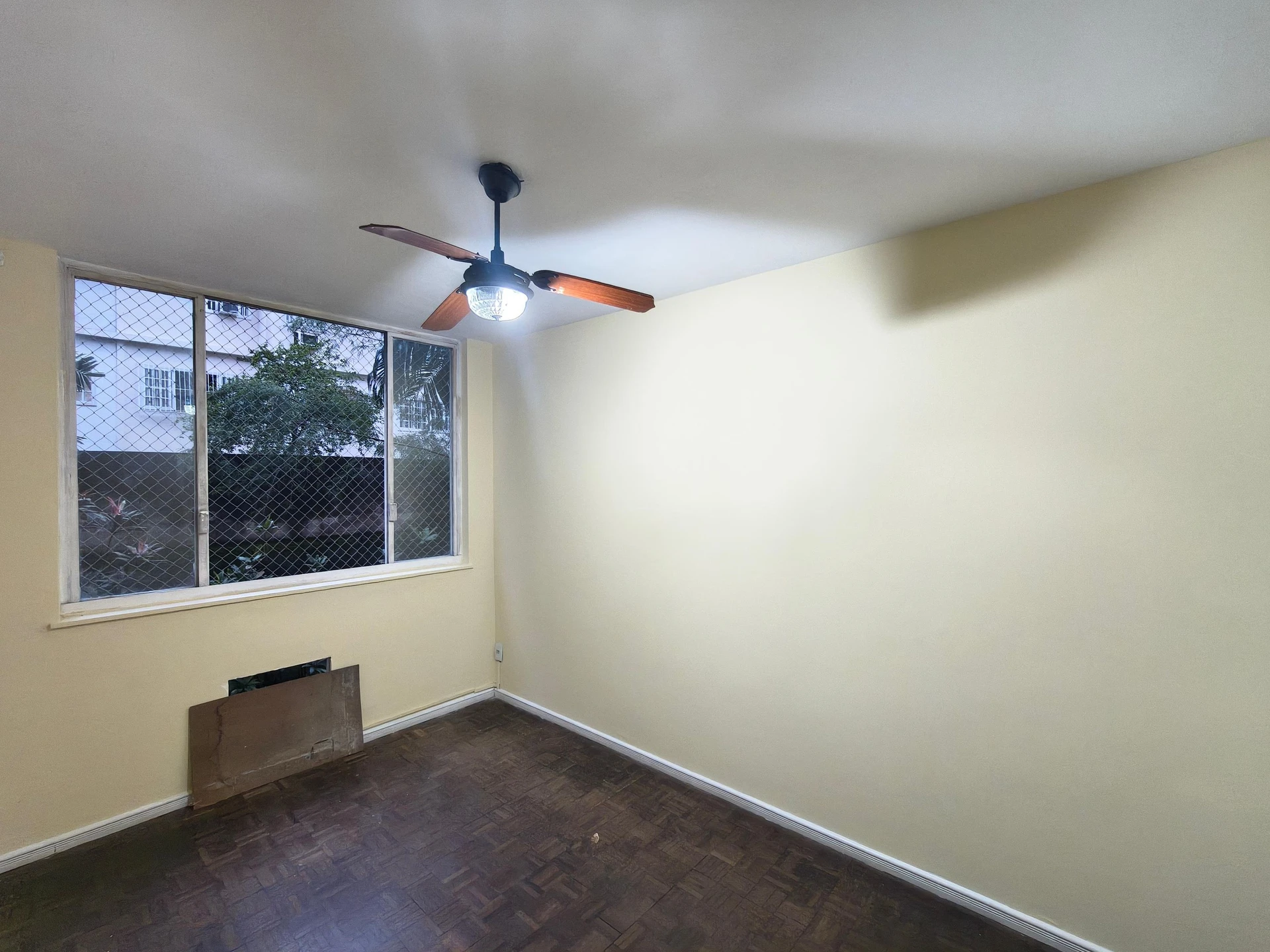 Apartment, 56 m², with wood or laminate floors — photo 10