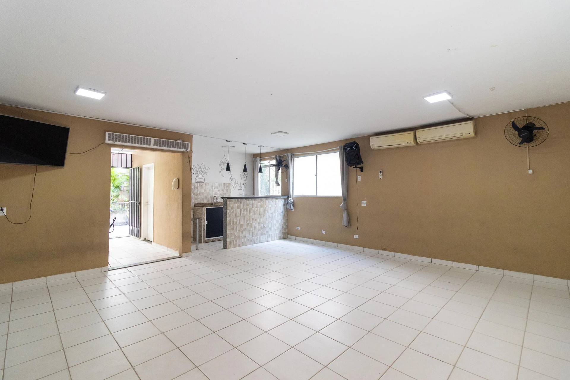 Apartamento para aluguel com 2 quartos e cozinha a gás — photo 37