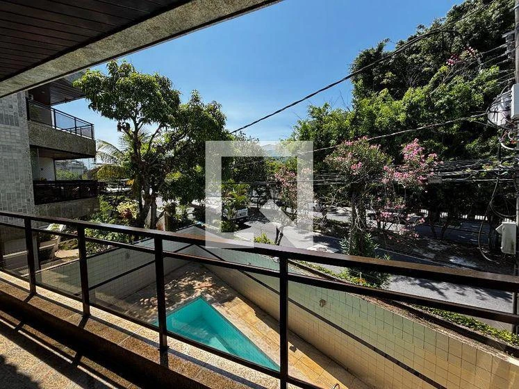 Home office in a 3-bedroom apartment, 153 m² — photo 38