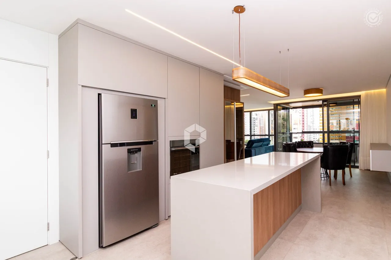 3-bedroom apartment with 3 en-suite bathrooms and 245 m² — photo 8