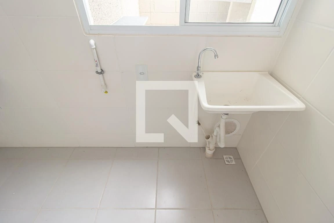 Unfurnished 2-bedroom apartment with private garden — photo 56