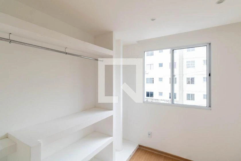 2-bedroom apartment in a building with a gym — photo 13