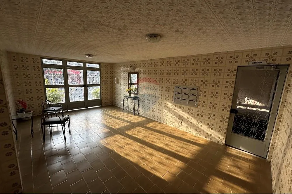 Квартира з 2 спальнями, у будинку є тренажерний зал — photo 21