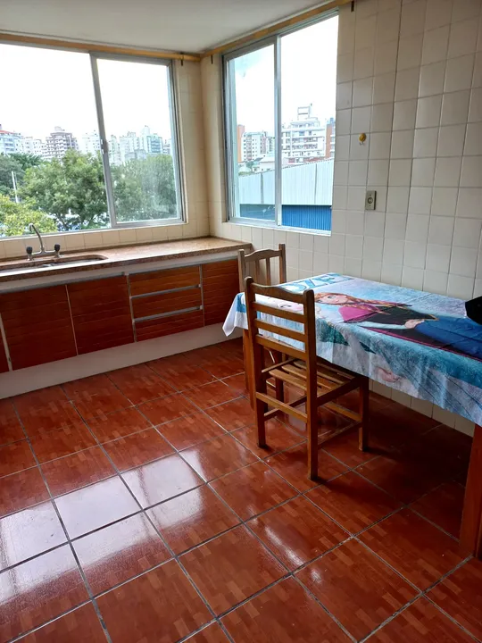 Furnished 1-bedroom apartment with a gas stove — photo 10