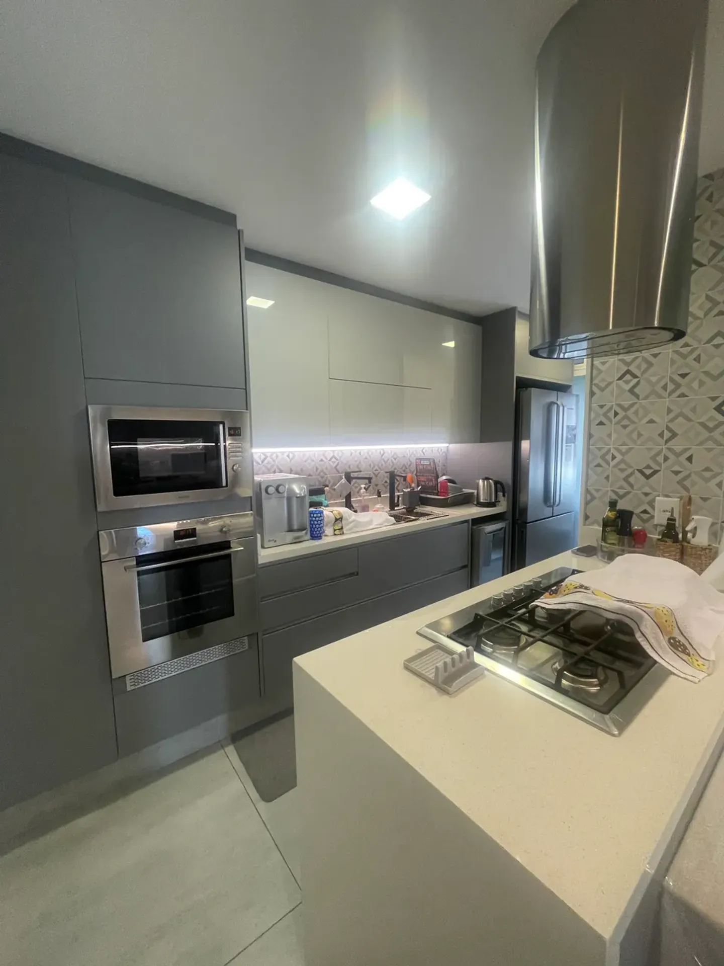 Furnished apartment with 4 bedrooms and 4 bathrooms — photo 8