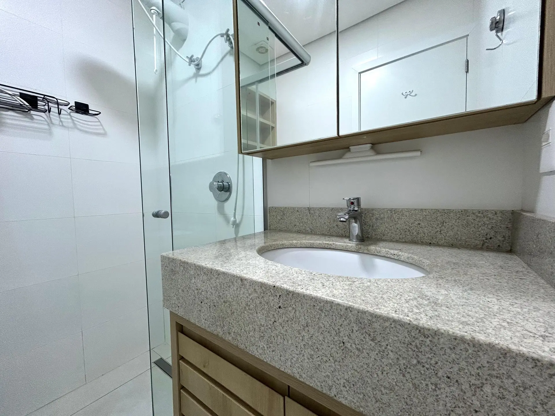 One-bedroom apartment in a building with a pool — photo 18