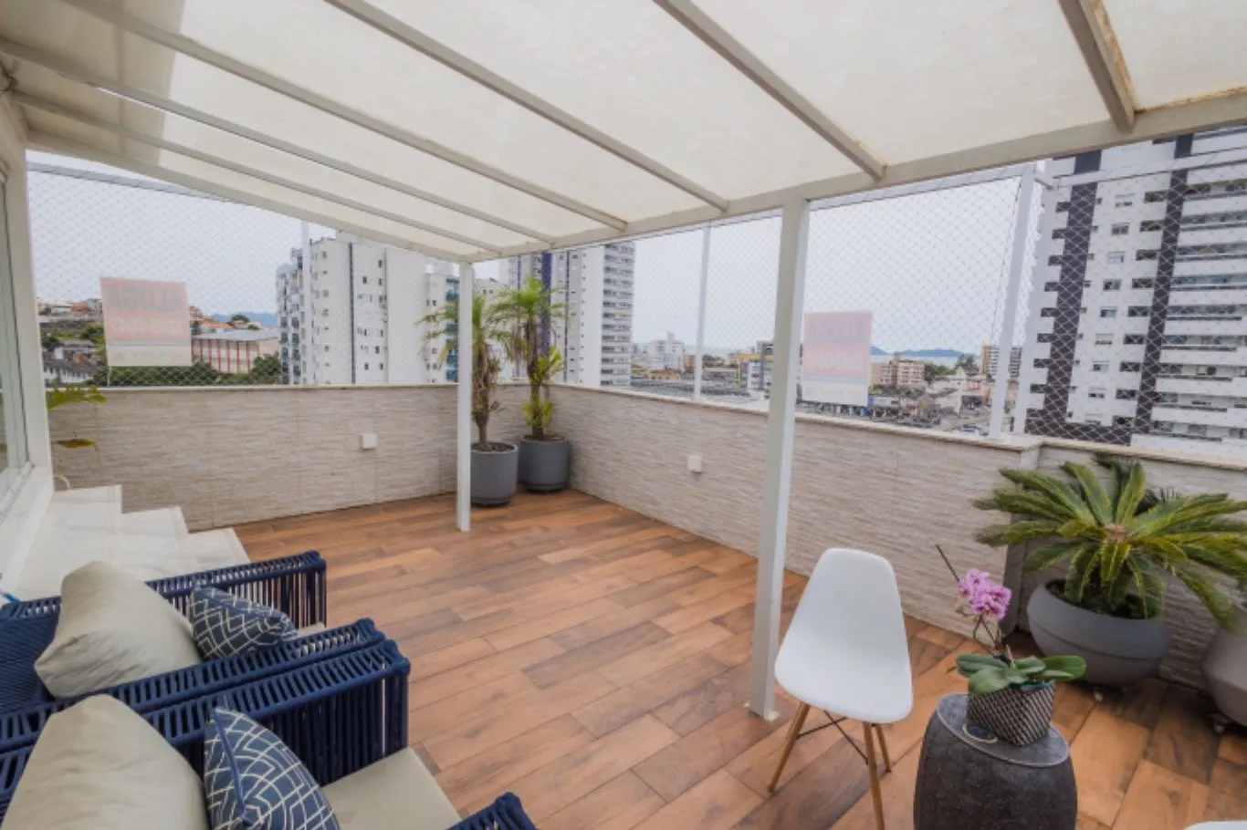 Furnished duplex penthouse with 3 bedrooms and balcony — photo 29