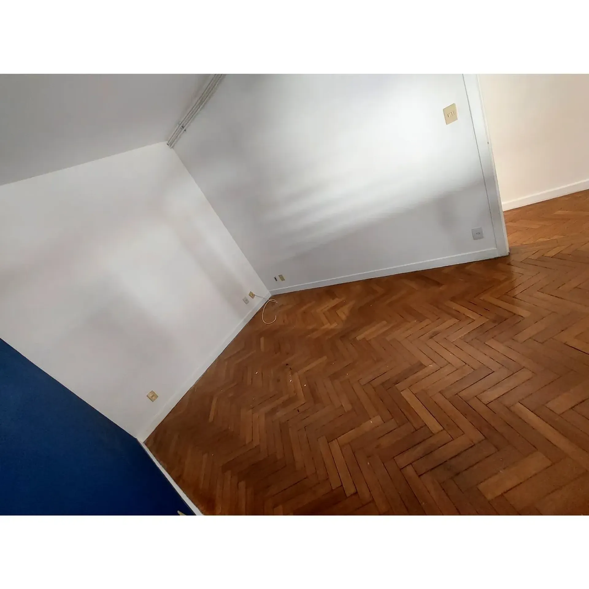 Home office in a 3-bedroom apartment, 132 m² — photo 12