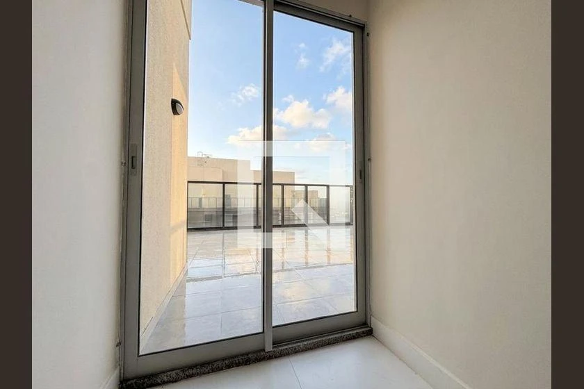 152 m² unfurnished apartment with 2 bedrooms — photo 32