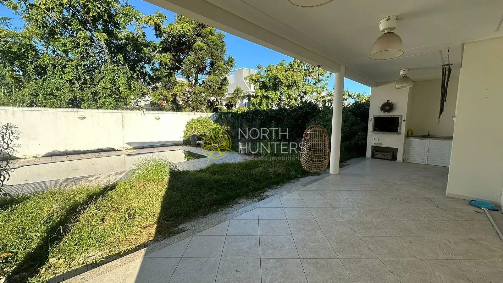 House with 4 bedrooms and shared pool area