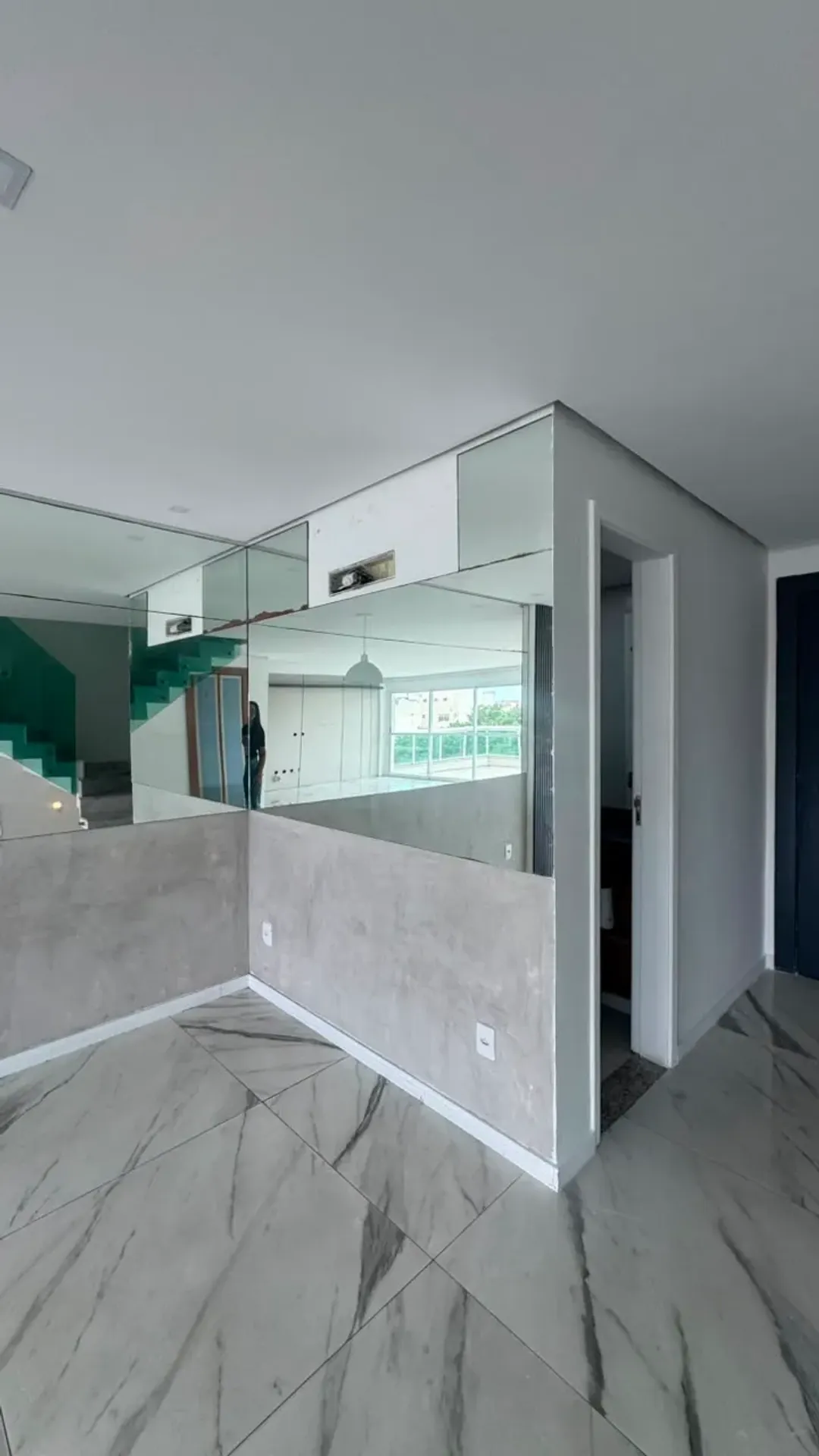 Apartment with 4 bedrooms and 4 bathrooms — photo 8