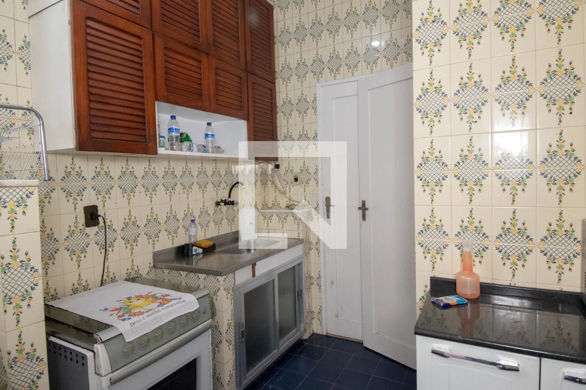 Furnished apartment with 2 bedrooms and 1 bathroom — photo 2