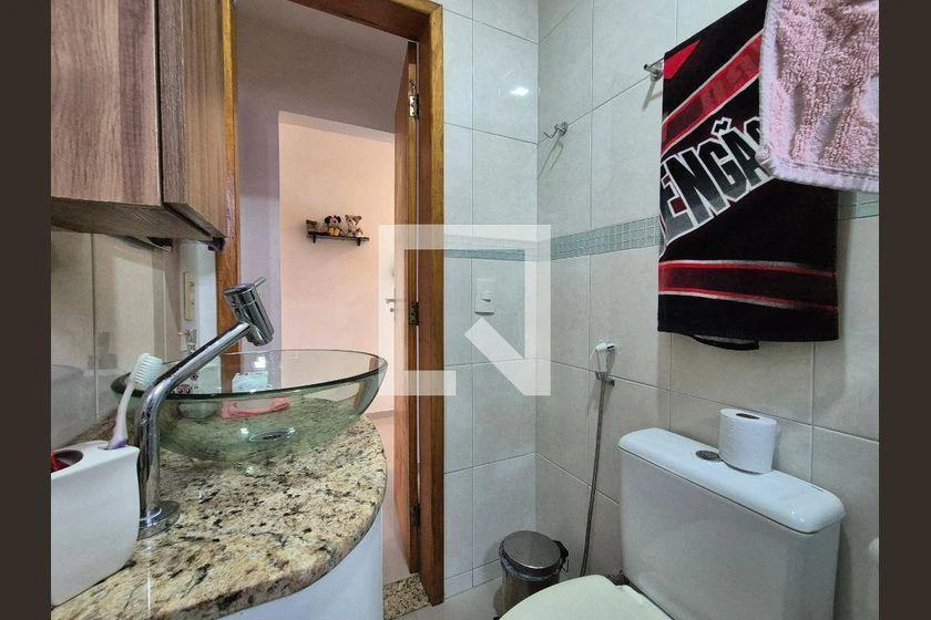 Condominium house with 4 bedrooms and a gas stove — photo 48