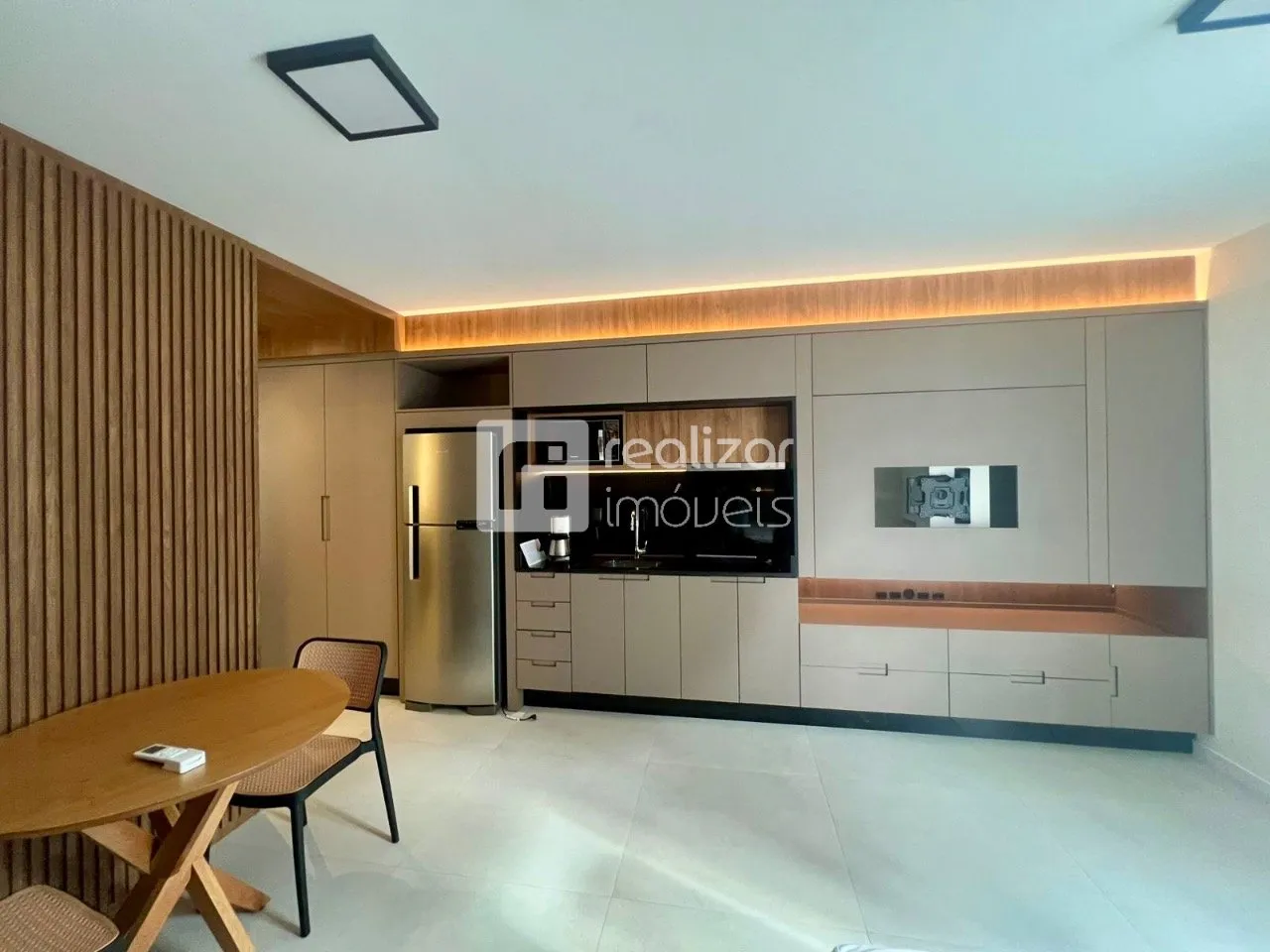 Apartamento mobiliado de 1 quarto com suíte e 71 m² — photo 4