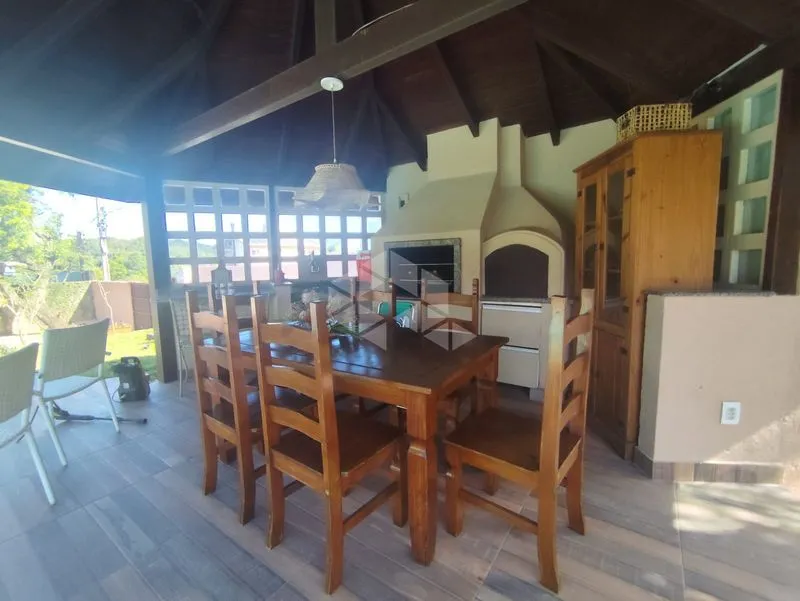 Мебльований будинок з 4 спальнями-сюїтами та садом 240 м² — photo 25