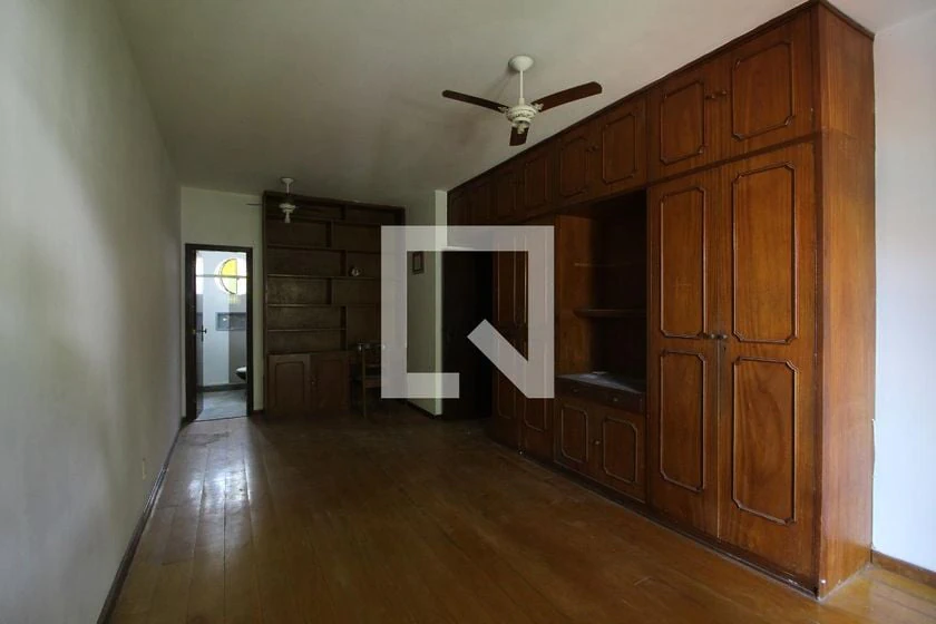 4-bedroom house with a mountain view in Rio de Janeiro — photo 13