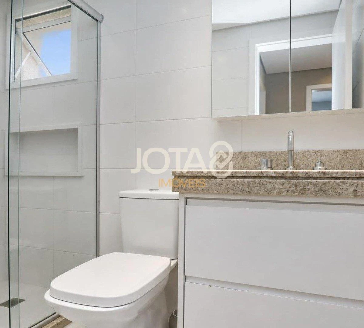 2-bedroom apartment in a building with a gym — photo 3