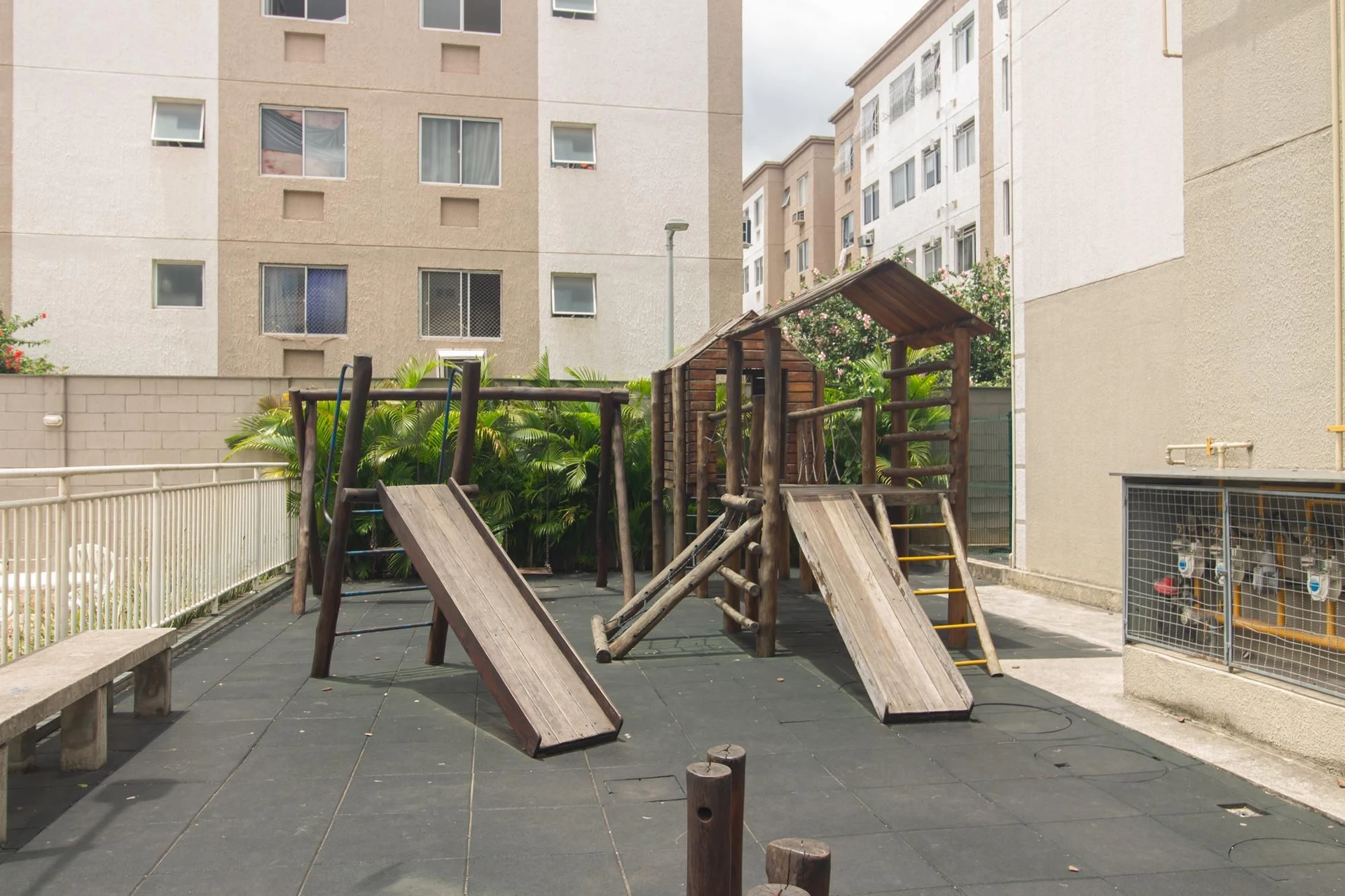 Apartamento com piso de madeira ou laminado, Cosmos — photo 30