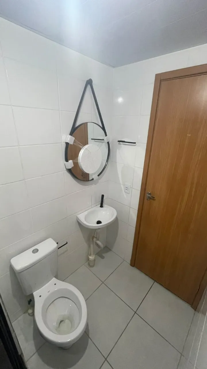 2-bedroom apartment in a building with a gym — photo 8