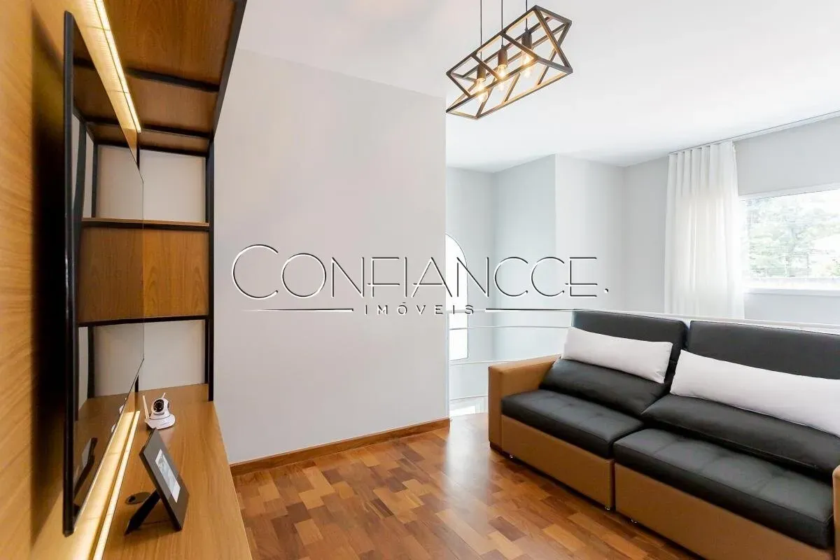 House with 4 en-suite bedrooms and 6 parking spaces — photo 19