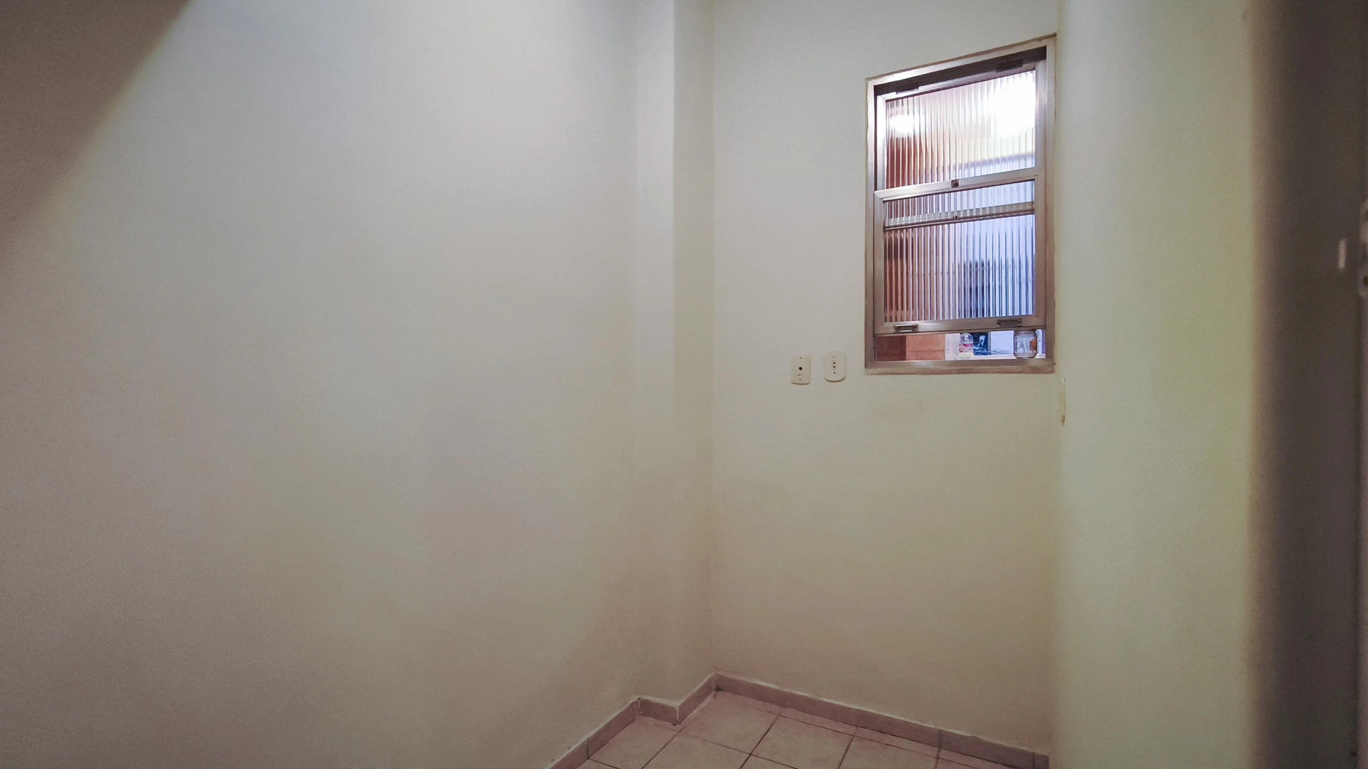 Apartamento de 3 quartos com cozinha separada e 2 banheiros — photo 42