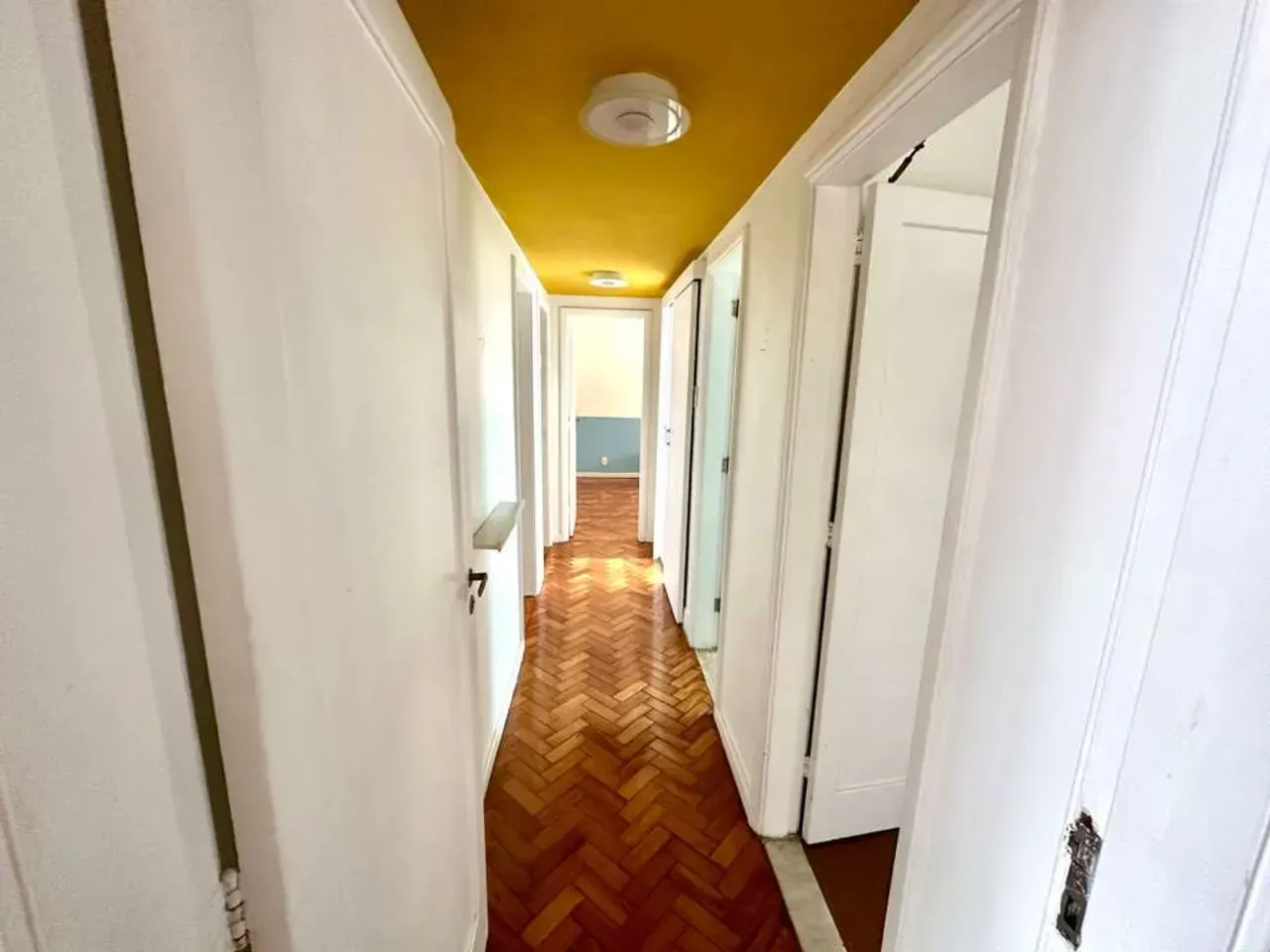 Furnished 142 m² apartment with 3 bedrooms — photo 19