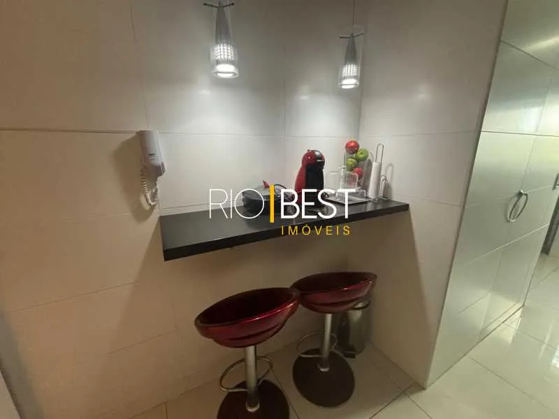 Furnished 3-bedroom apartment with balcony — photo 20