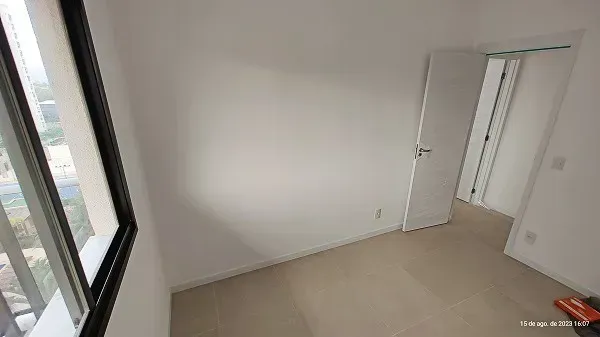 Apartamento sem mobília com vista para a cidade e montanhas — photo 15