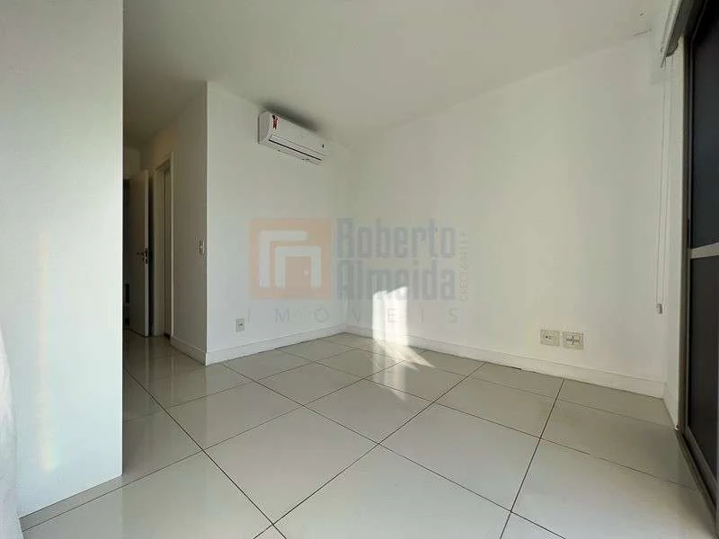 236 m² apartment with 4 en-suite bedrooms and gourmet balcony — photo 10