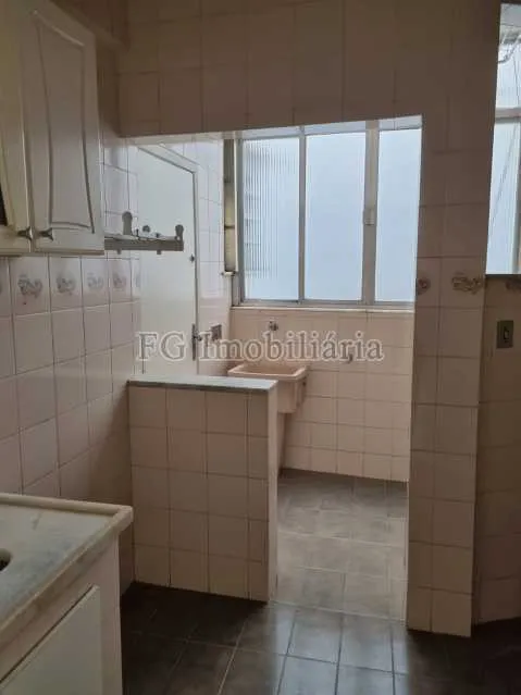 One-bedroom apartment with a mountain view — photo 2