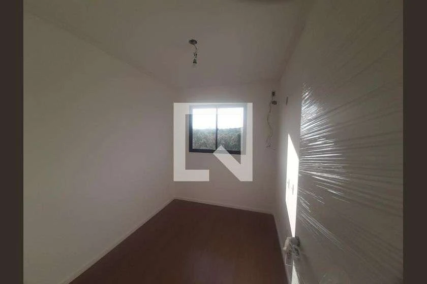 2-bedroom 47 m² rental apartment with 1 parking spot — photo 3