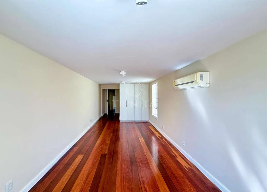 Casa mobiliada com 4 quartos e 6 banheiros 660 m² — photo 28