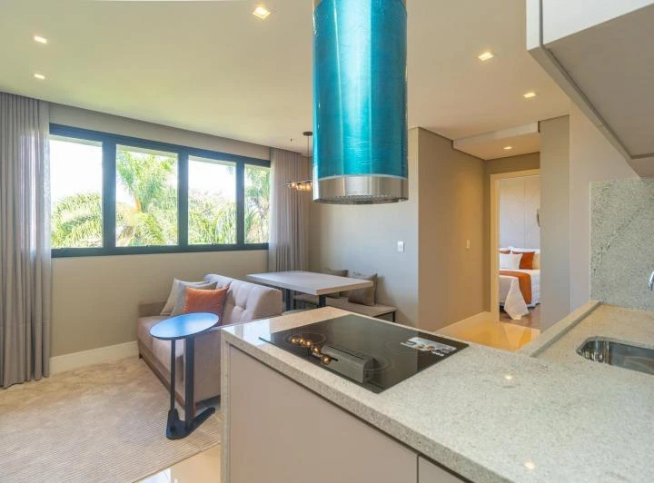 Furnished 1-bedroom apartment with en-suite and 80 m² — photo 2