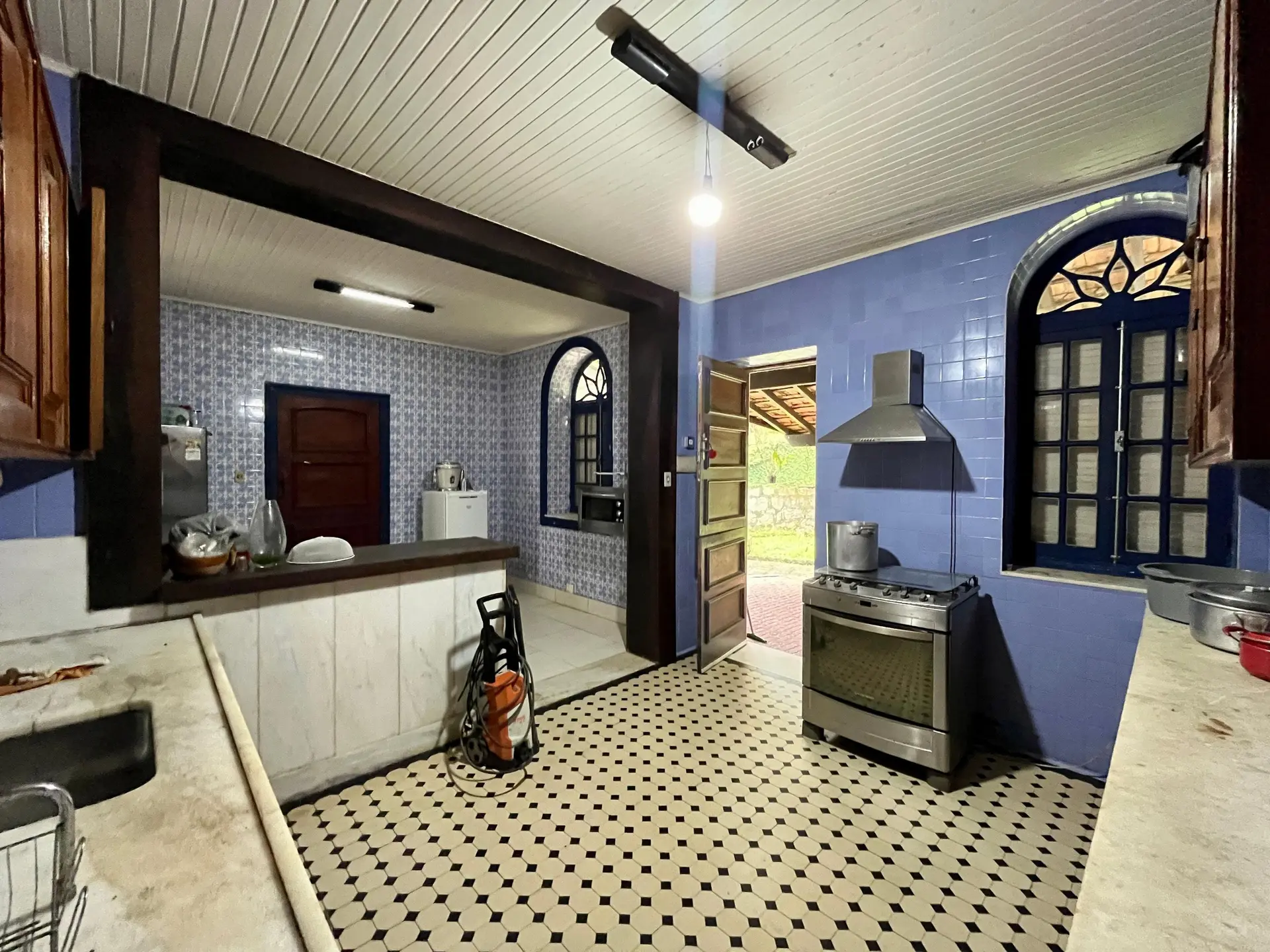 6-bedroom house with a washing machine — photo 5