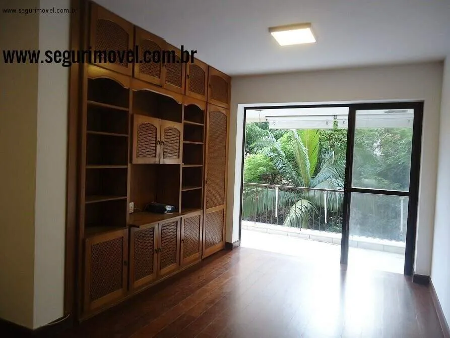 Apartamento de 3 quartos com 3 banheiros e 2 vagas — photo 2
