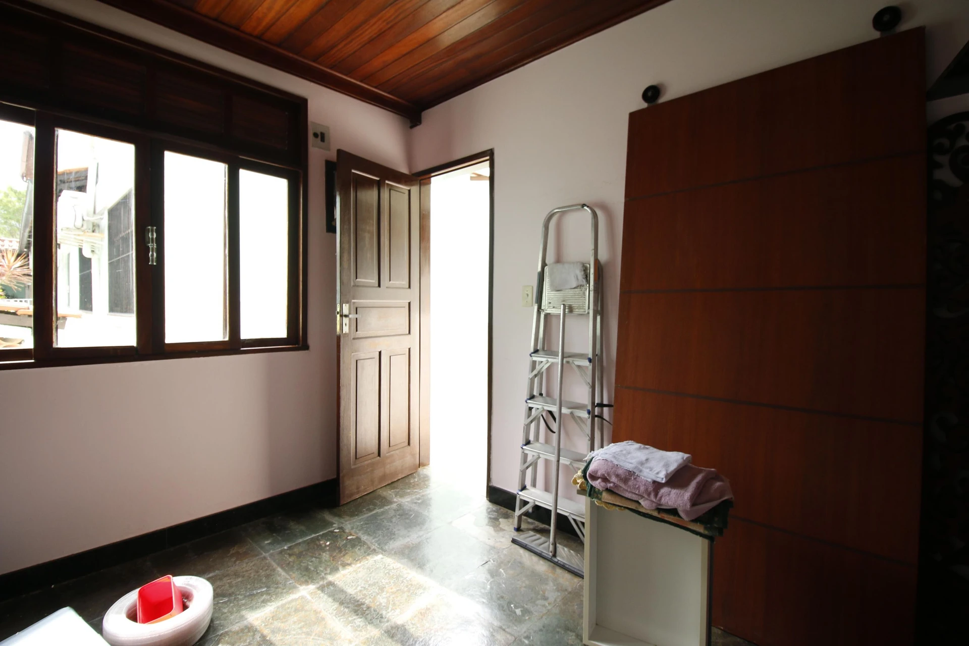 3-bedroom house with a garden — photo 12