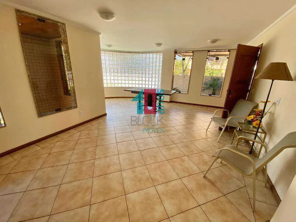 Furnished apartment with 4 bedrooms and 4 bathrooms — photo 32