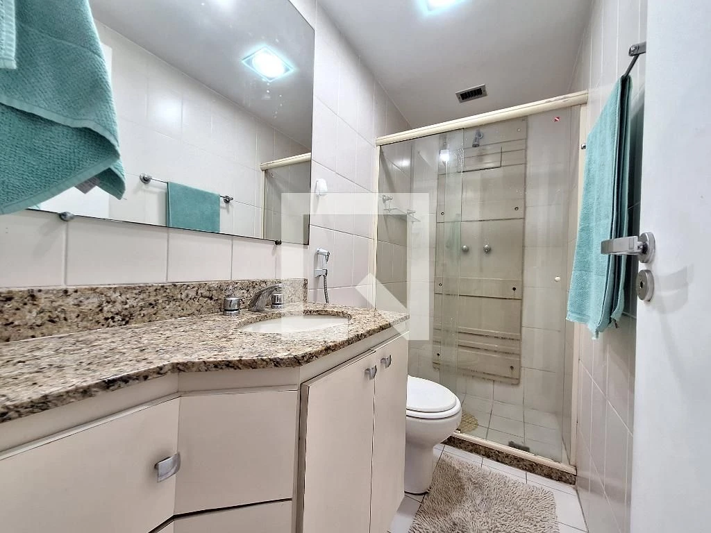 Furnished 3-bedroom apartment with 3 bathrooms — photo 31